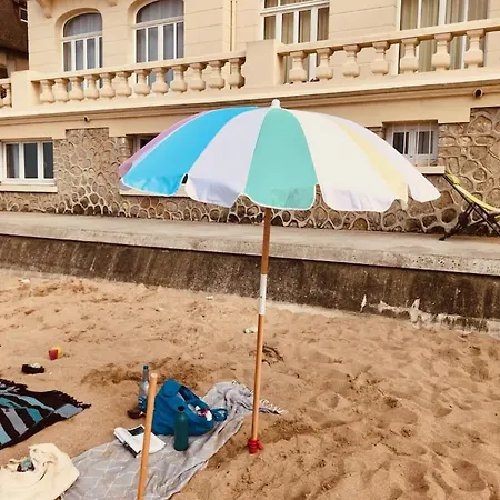 Les Pieds Dans Le Sable דירה *